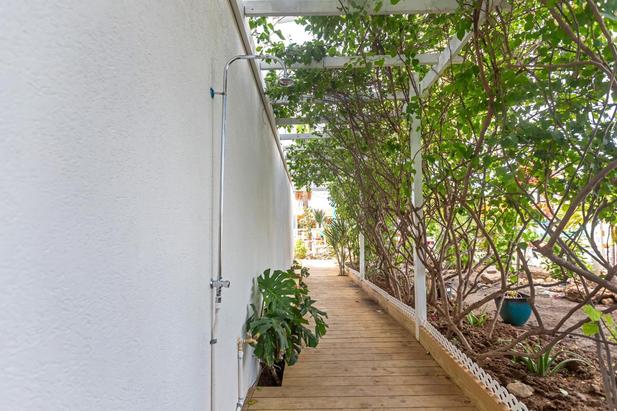 Maho Beach House - Luxe 1 Bedroom - Ocean Hideaway Exteriör bild